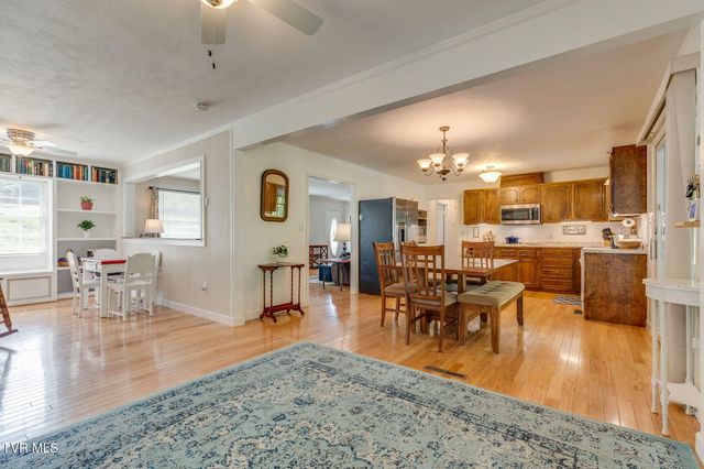 908 Spring Valley Drive, Kingsport, TN 37660