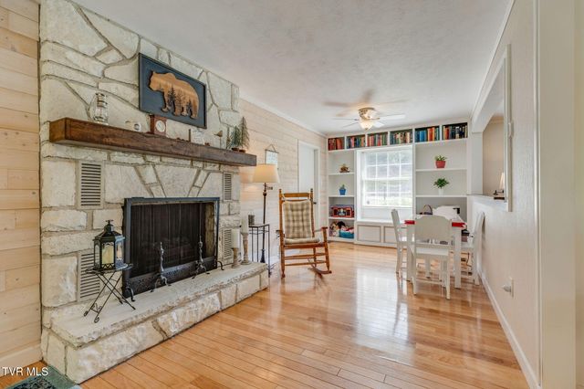 908 Spring Valley Drive, Kingsport, TN 37660