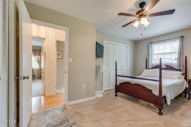 908 Spring Valley Drive, Kingsport, TN 37660