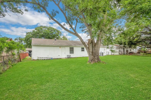 1226 Havner Lane, Houston, TX 77037