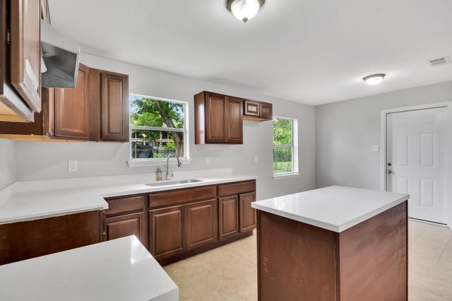 1226 Havner Lane, Houston, TX 77037