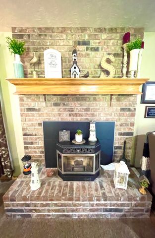 7515 W Wynwood Drive, Springfield, MO 65802