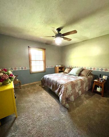 7515 W Wynwood Drive, Springfield, MO 65802