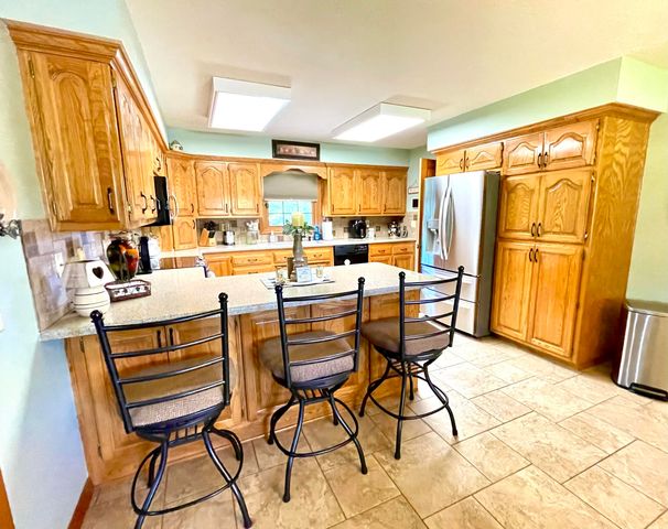 7515 W Wynwood Drive, Springfield, MO 65802