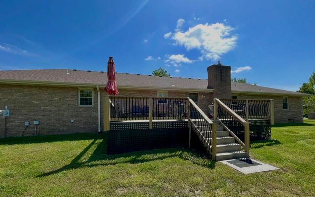 7515 W Wynwood Drive, Springfield, MO 65802
