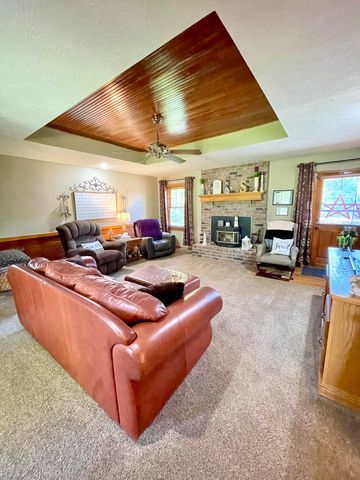 7515 W Wynwood Drive, Springfield, MO 65802