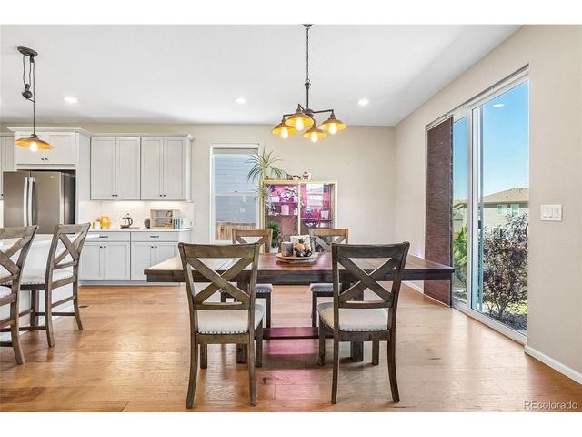 865 N Waterloo Cir, Aurora, CO 80018