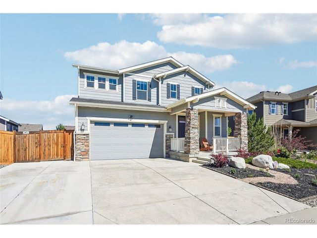 865 N Waterloo Cir, Aurora, CO 80018