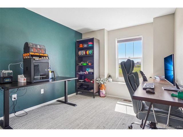 865 N Waterloo Cir, Aurora, CO 80018