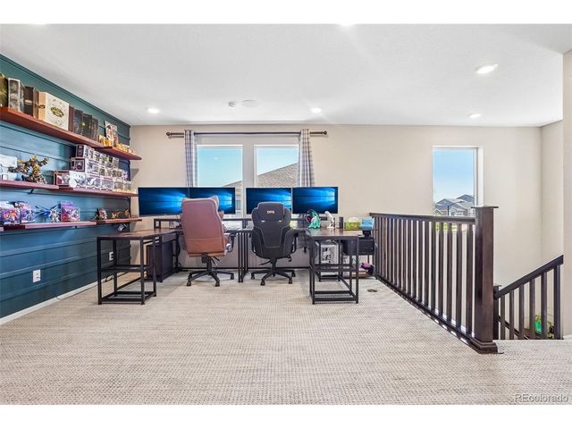 865 N Waterloo Cir, Aurora, CO 80018