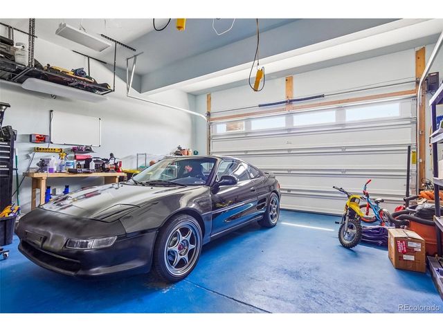 865 N Waterloo Cir, Aurora, CO 80018