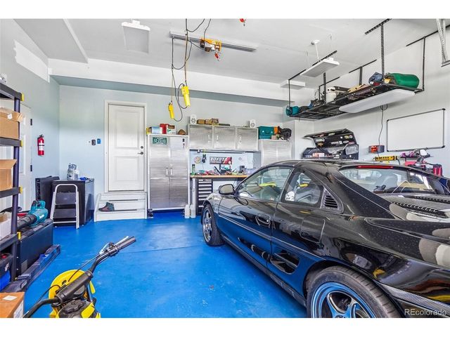 865 N Waterloo Cir, Aurora, CO 80018