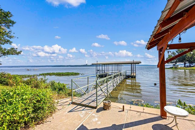 10101 Lakeshore Loop, Dardanelle, AR 72834