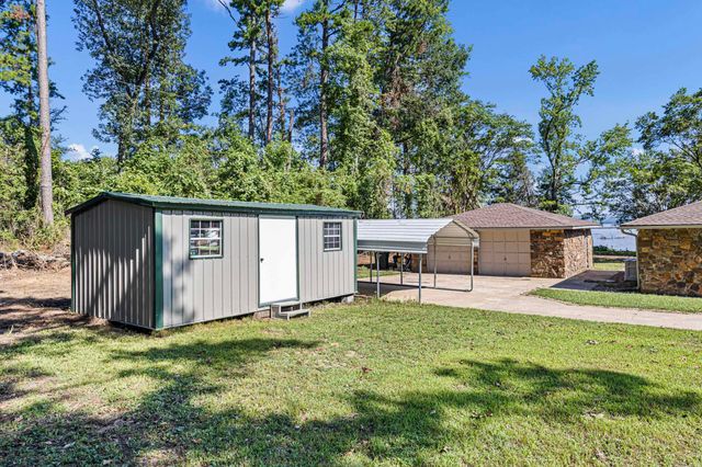 10101 Lakeshore Loop, Dardanelle, AR 72834