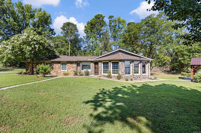 10101 Lakeshore Loop, Dardanelle, AR 72834