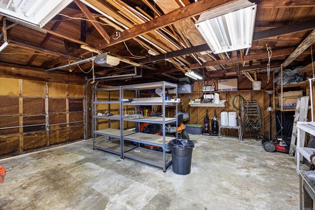 10101 Lakeshore Loop, Dardanelle, AR 72834