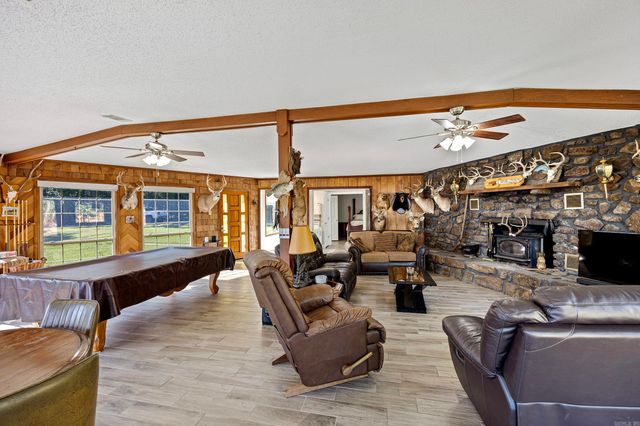 10101 Lakeshore Loop, Dardanelle, AR 72834