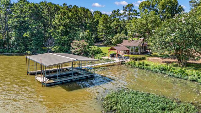10101 Lakeshore Loop, Dardanelle, AR 72834