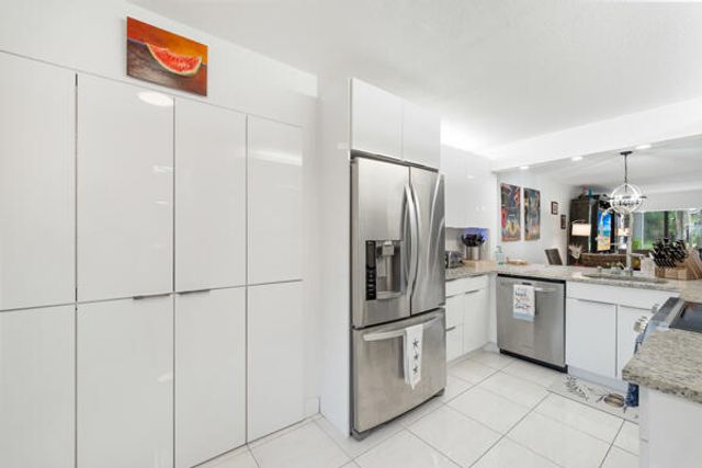 16768 Oak Hill Trail 1214, Delray Beach, FL 33484