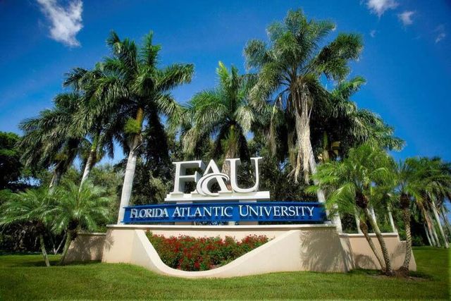 16768 Oak Hill Trail 1214, Delray Beach, FL 33484