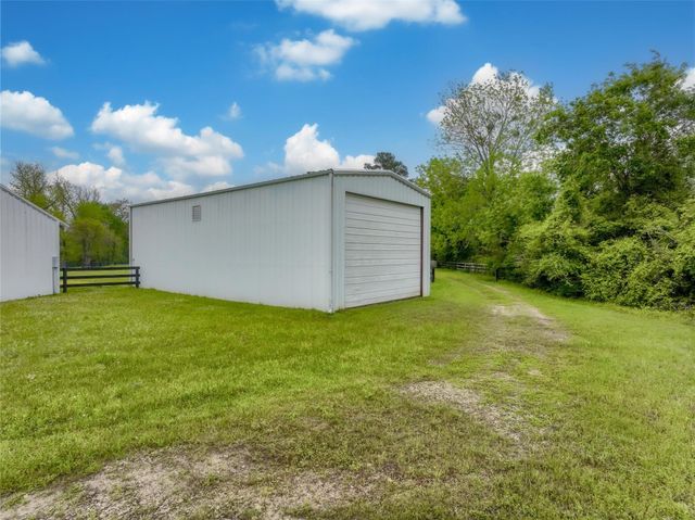 17553 Fm 149, Montgomery, TX 77356