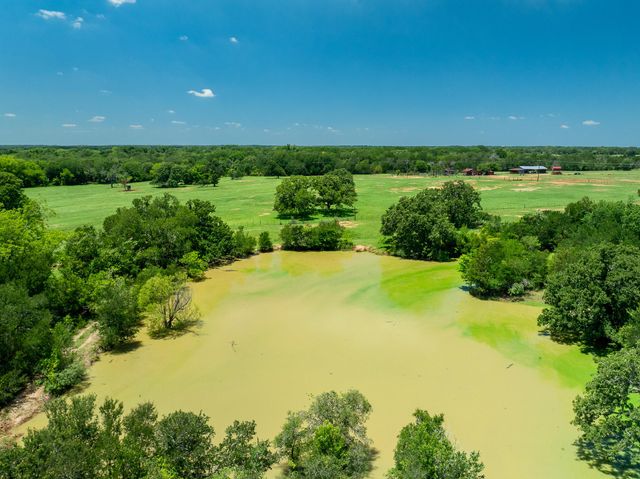 400 619 SPUR, Elgin, TX 78621