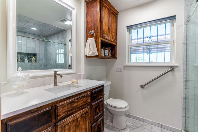 400 619 SPUR, Elgin, TX 78621