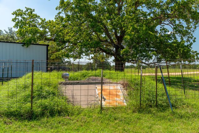400 619 SPUR, Elgin, TX 78621
