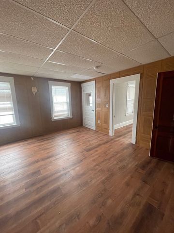 71 Arlington St, Fitchburg, MA 01420