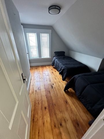 71 Arlington St, Fitchburg, MA 01420