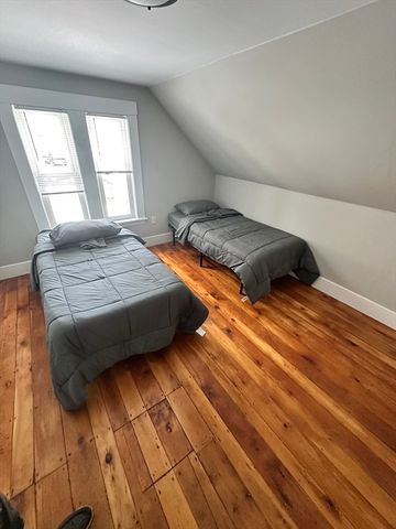 71 Arlington St, Fitchburg, MA 01420