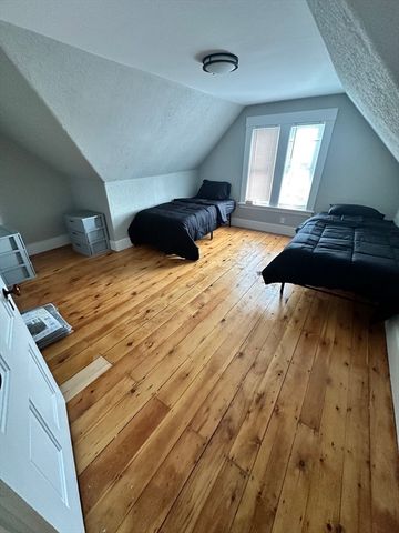 71 Arlington St, Fitchburg, MA 01420