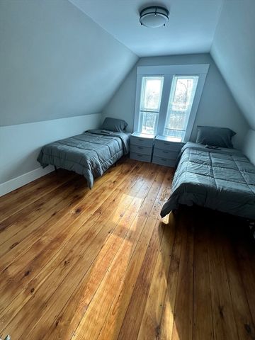 71 Arlington St, Fitchburg, MA 01420