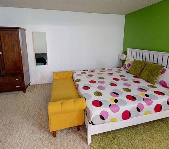 1368 Meadowbrook Dr, North Strabane, PA 15317