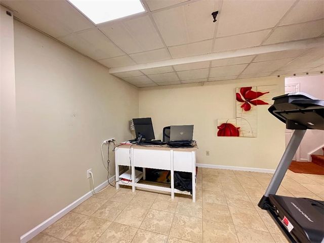 1368 Meadowbrook Dr, North Strabane, PA 15317