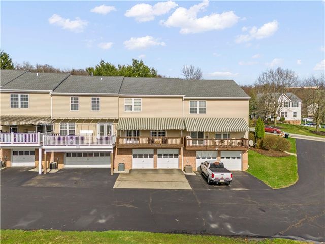 1368 Meadowbrook Dr, North Strabane, PA 15317