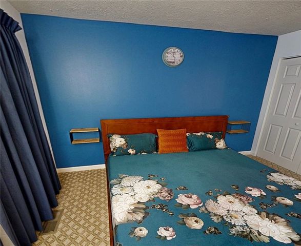 1368 Meadowbrook Dr, North Strabane, PA 15317