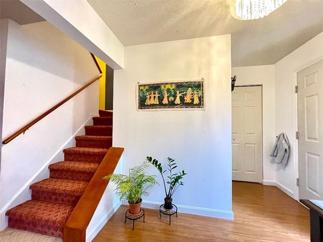 1368 Meadowbrook Dr, North Strabane, PA 15317