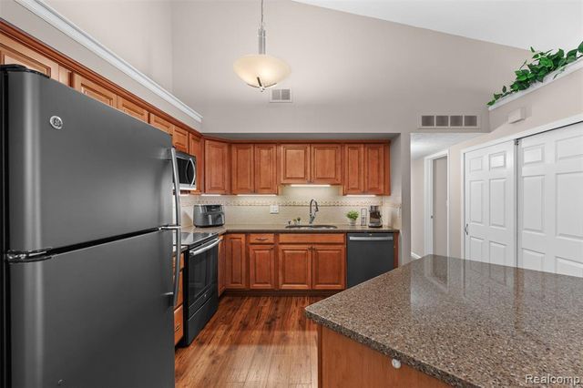 19546 Northridge Drive, Northville, MI 48167