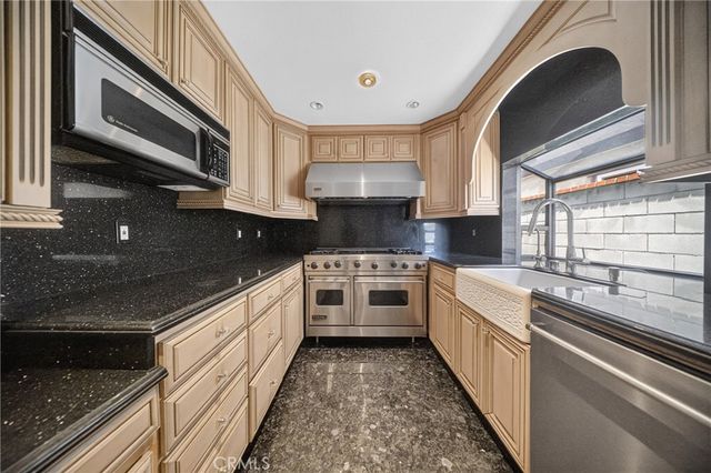 20960 Jamison, Carson, CA 90745
