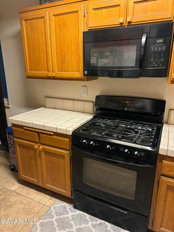 3440 Citrine Lane, Rosamond, CA 93560