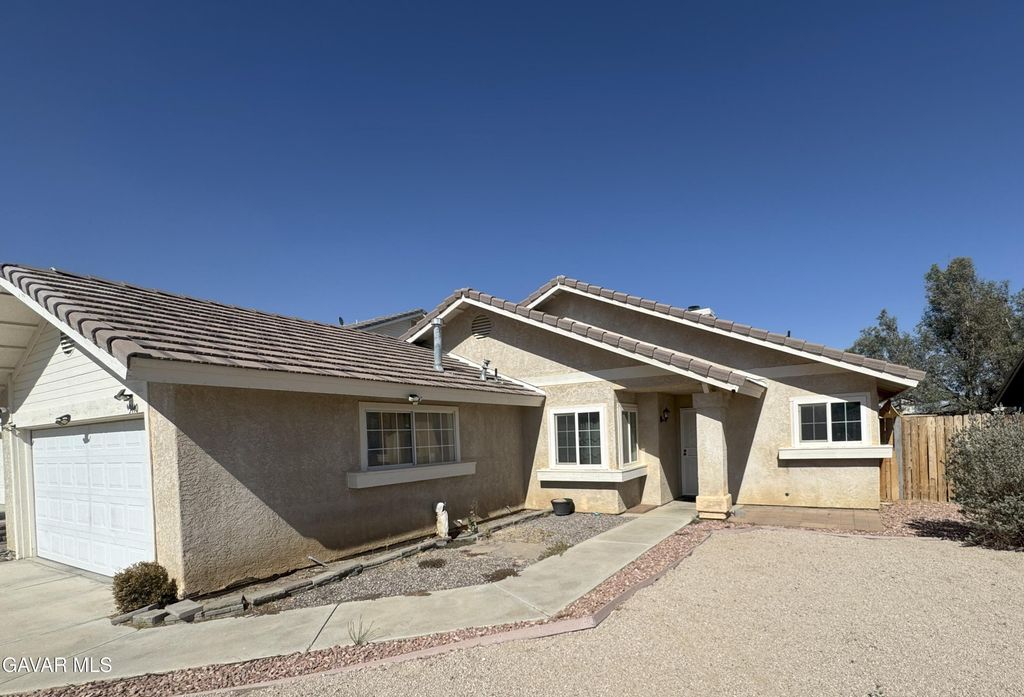 3440 Citrine Lane, Rosamond, CA 93560