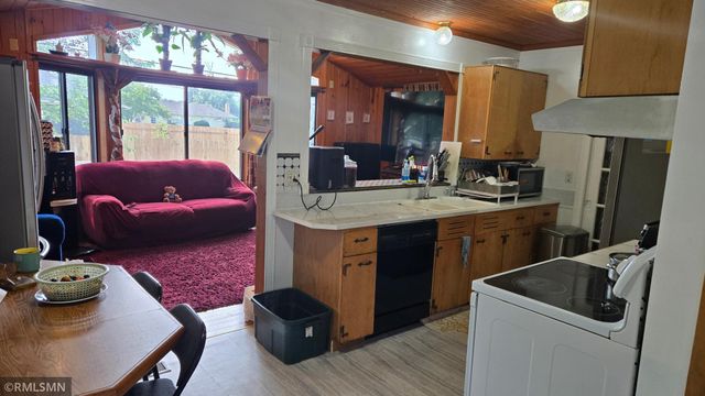 8530 Penn Avenue S, Bloomington, MN 55431