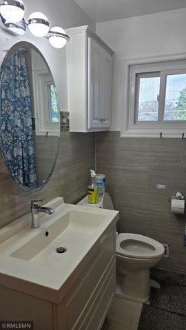 8530 Penn Avenue S, Bloomington, MN 55431