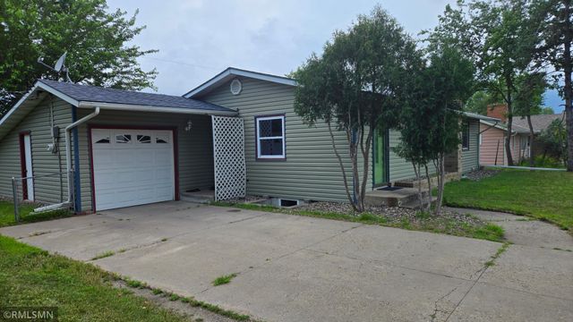 8530 Penn Avenue S, Bloomington, MN 55431