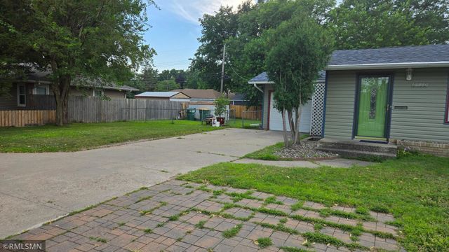 8530 Penn Avenue S, Bloomington, MN 55431