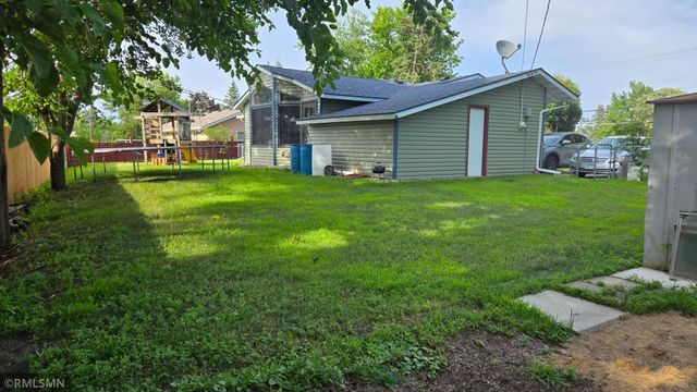 8530 Penn Avenue S, Bloomington, MN 55431