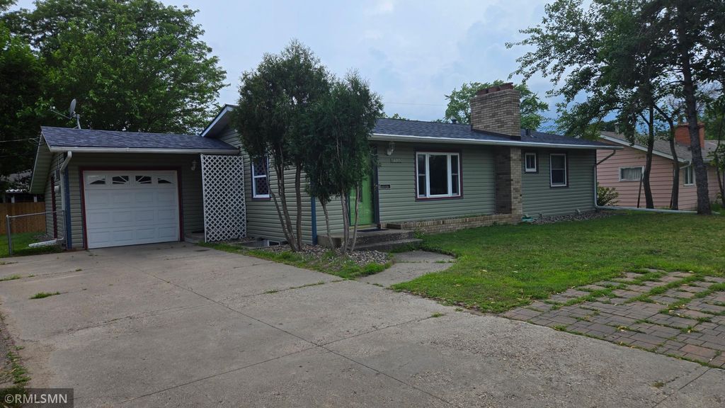 8530 Penn Avenue S, Bloomington, MN 55431