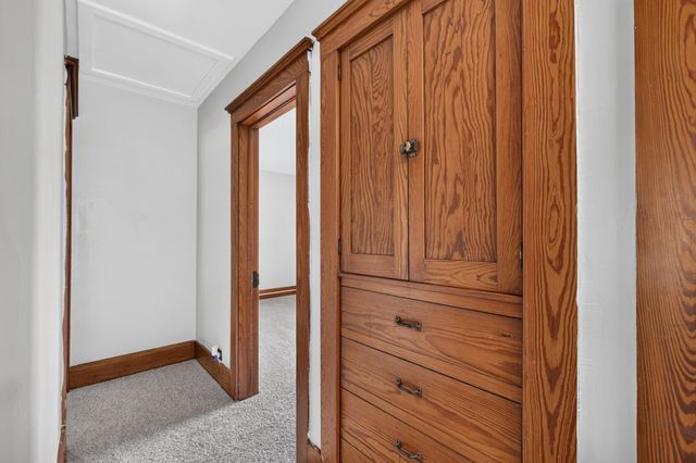 311 Gilbert Street, Jackson, MI 49201