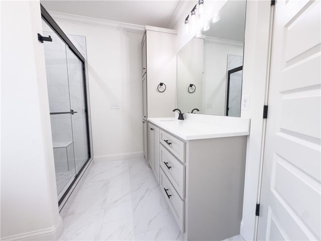 7 Torran Lane, Bella Vista, AR 72715